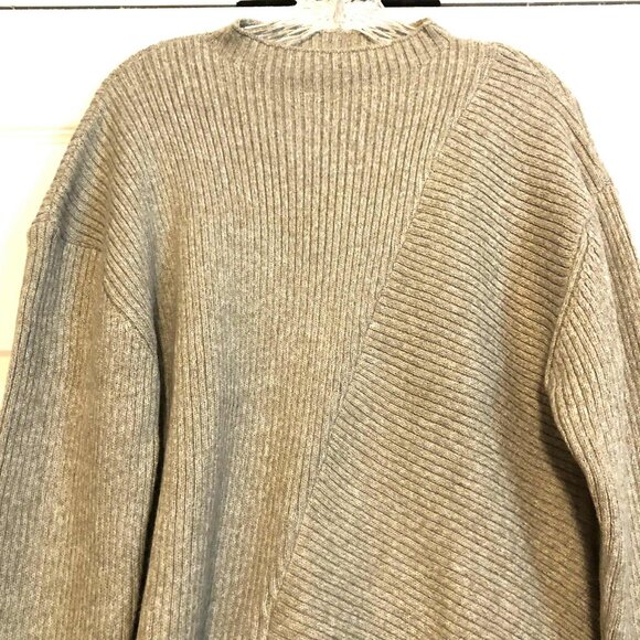 New EDITED BY REMI BADER Asymmetric-Hem Mock Neck Ribbed Sweater Oatmeal L - Picture 4 of 6